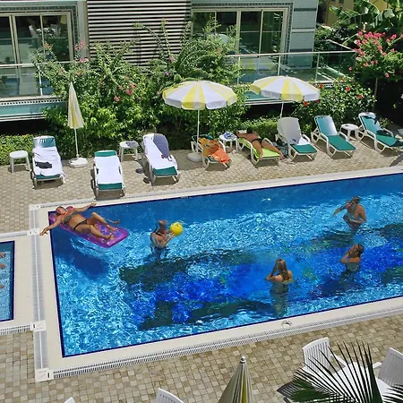 Апартаменты Cleopatra Beach *